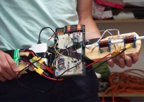 Elektromagnetická puška s Arduino Nano