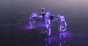 Osminohý Arduino robot