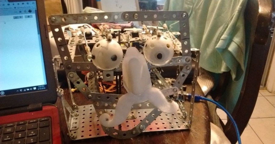 Arduino robotická maska