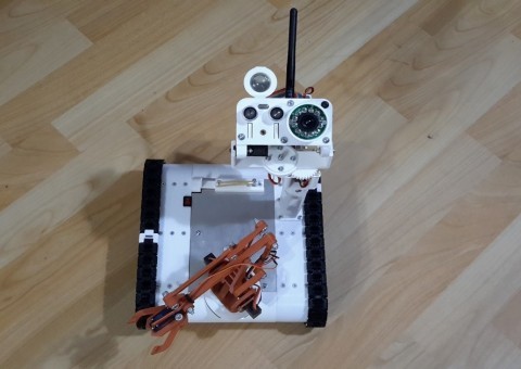 Hotový robotický tank Arduino