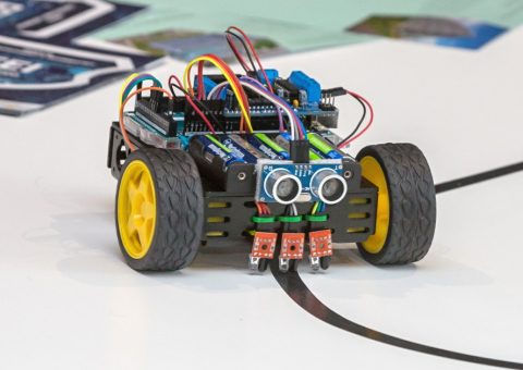 Soutěž Arduino robotů Student4Automotive