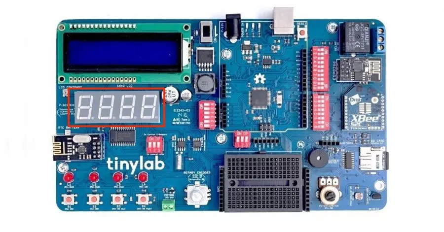 TinyLab: Sedmisegmentový displej