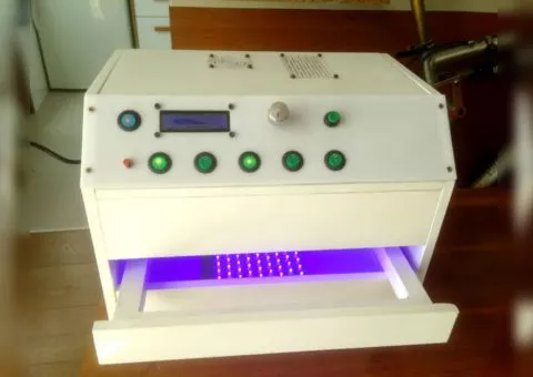 Arduino osvitová UV skříňka