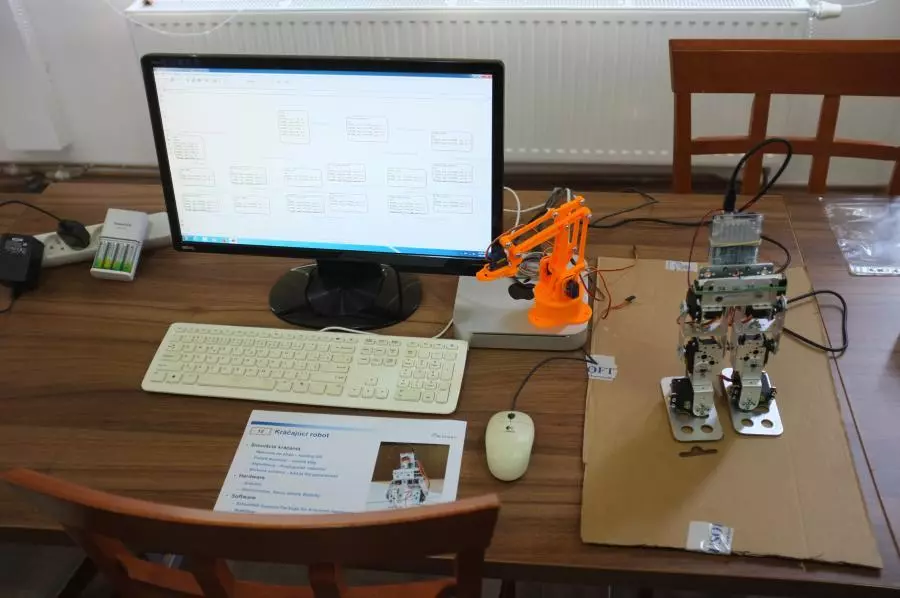 Propojení Stateflow a Arduino ve službách řízení robotů