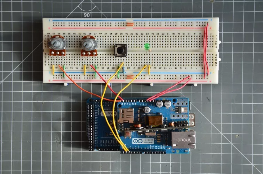 Zapojení simulující senzory a výstupní zařízení Arduino